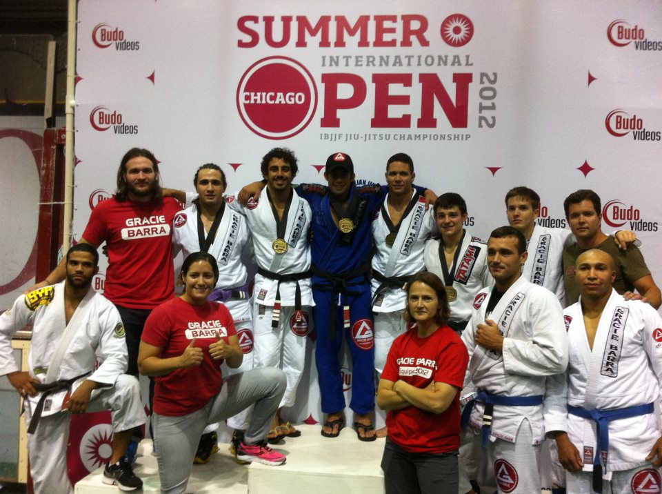 "Gracie Barra JiuJitsu Team Celebrating in Chicago"