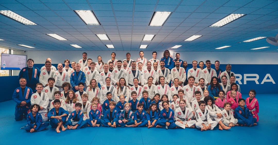 Gracie Barra Brazilian Jiu-Jitsu family class with kids and adults training together, building discipline, fitness and self defence in a supportive Martial Arts community