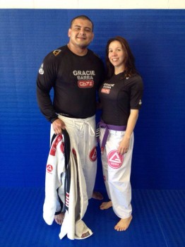Couple's recent picture  Fábio (- 100lbs) and Marcinha (- 30lbs).