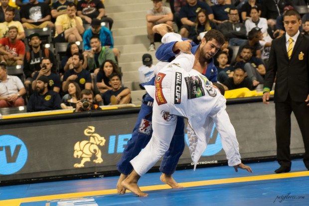 Otavio Sousa – Gracie Barra Huntington Beach reminded his opponents why they call him the “Steamroller.” 