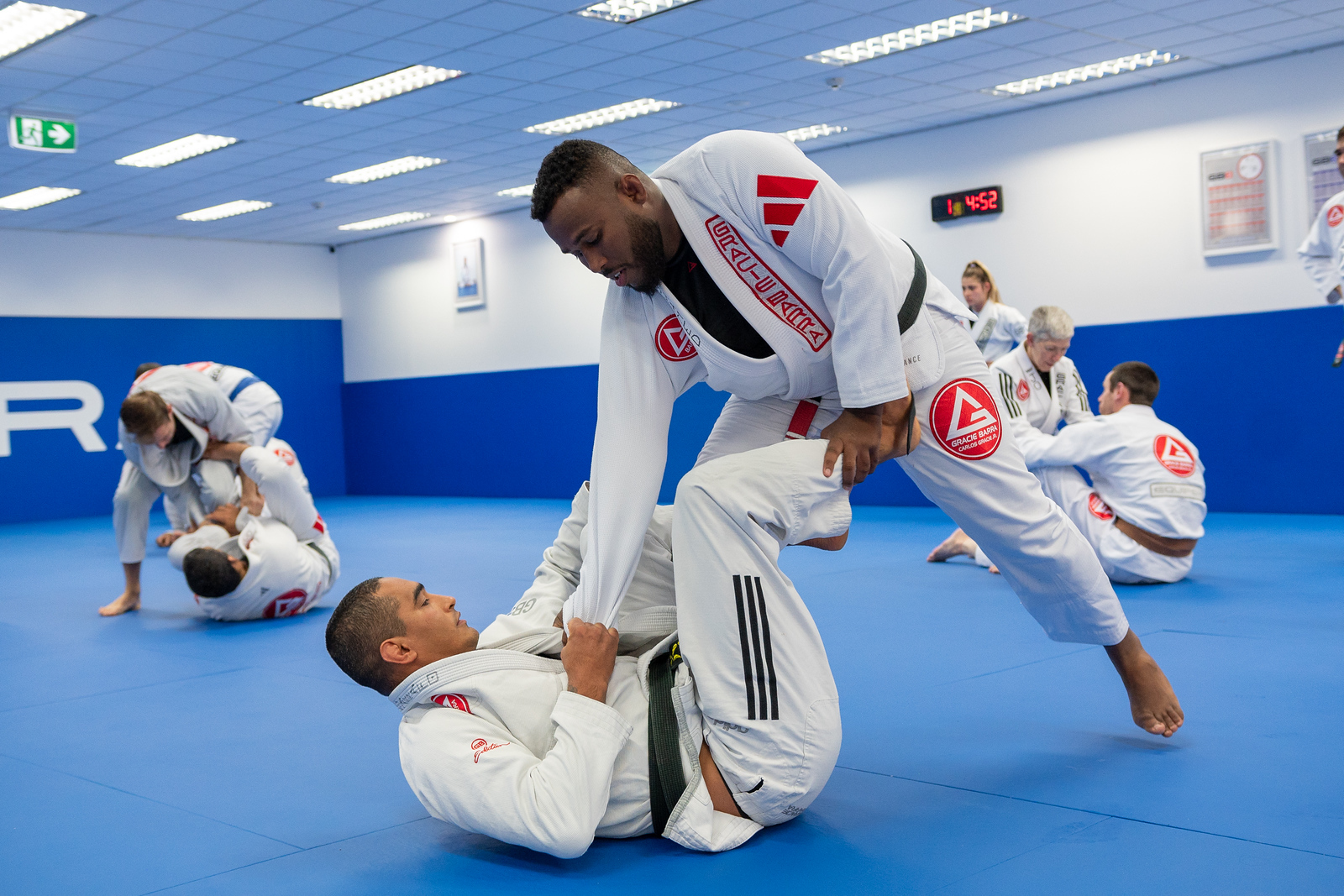Two men in Gracie Barra gear